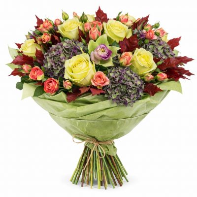 Красивый букет из цветов «Лепестковый сон»